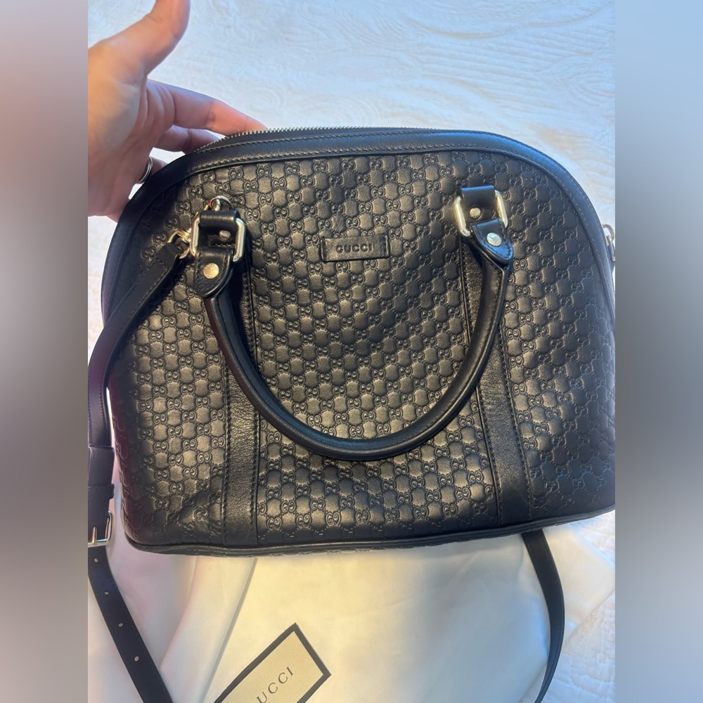 Gucci Elegant Tote Black Handbag - Picture 5 of 9